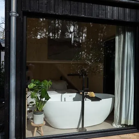 Vague Luxurious Tiny House Luxe Wellness, Spa Bad,beamer, Veluwe בית נופש נונספייט