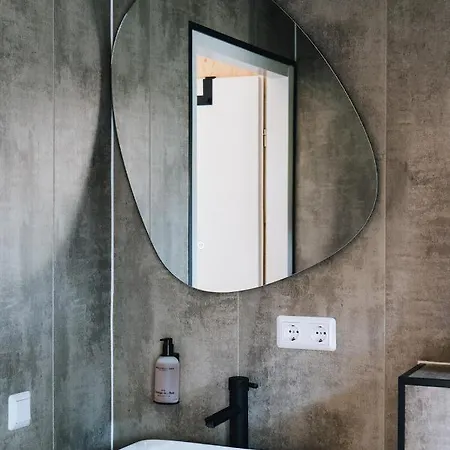 Vague Luxurious Tiny House Luxe Wellness, Spa Bad,beamer, Veluwe נונספייט