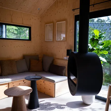 Vague Luxurious Tiny House Luxe Wellness, Spa Bad,beamer, Veluwe בית נופש נונספייט